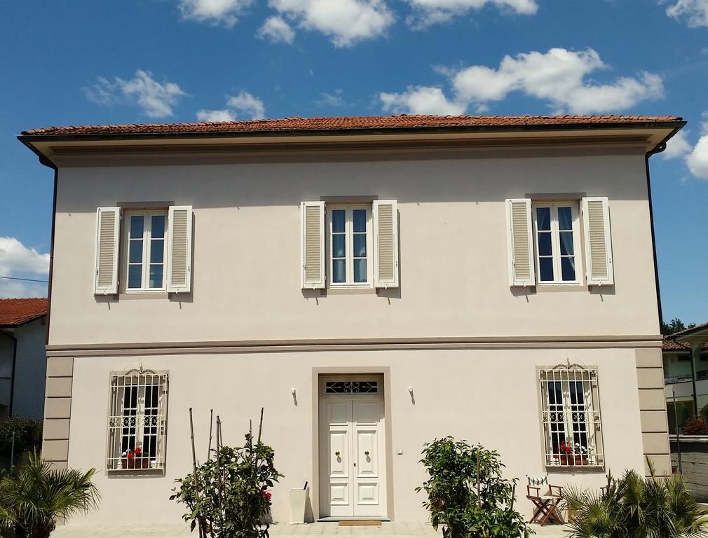 Casa Oliver ลุคคา ภายนอก รูปภาพ