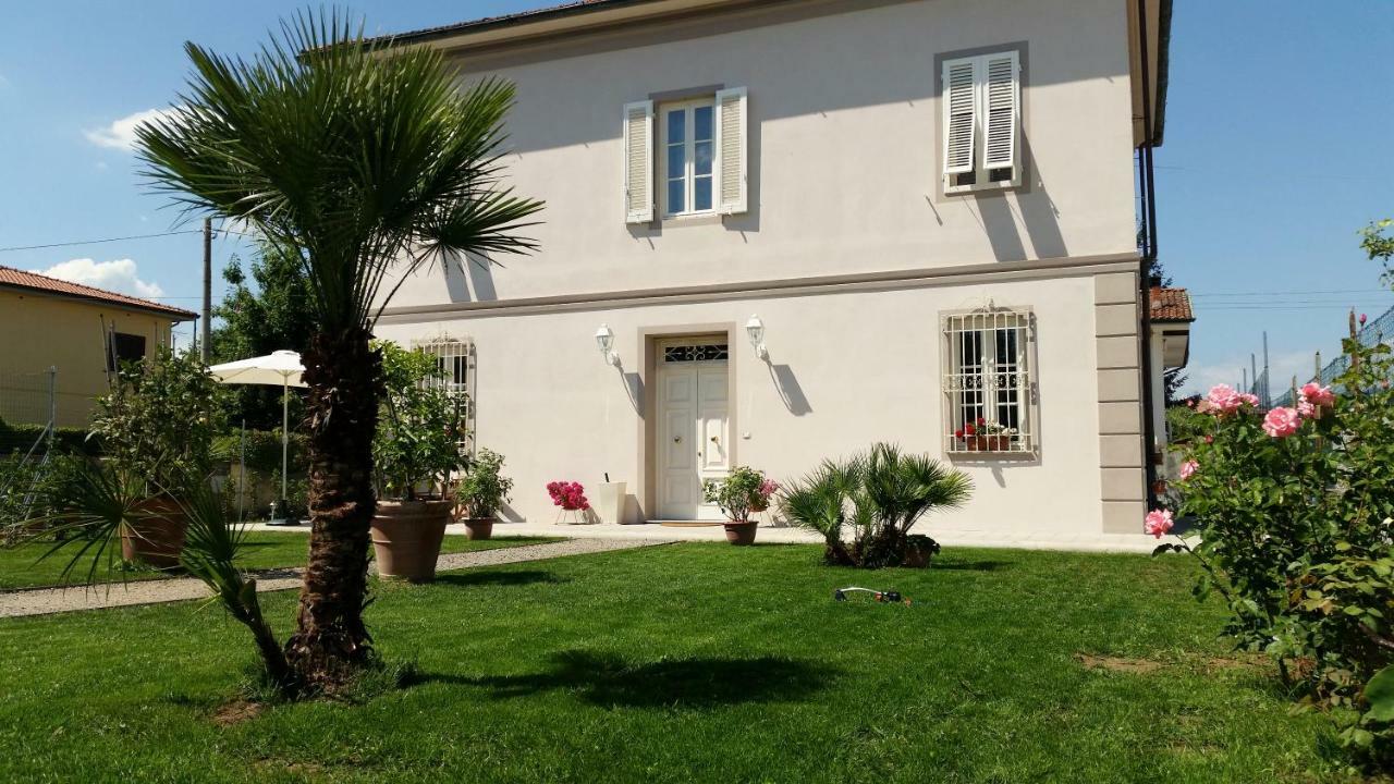 Casa Oliver ลุคคา ภายนอก รูปภาพ