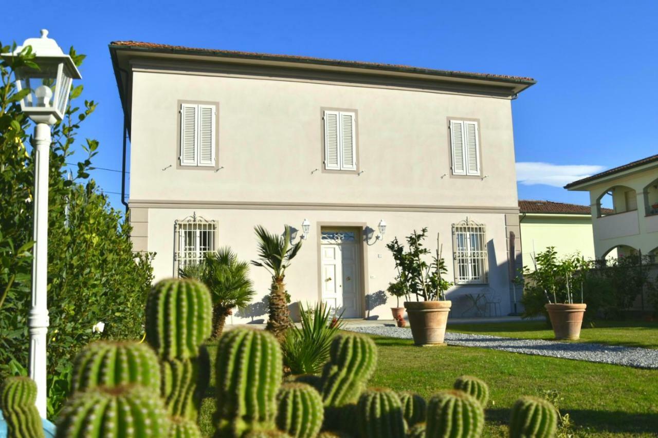 Casa Oliver ลุคคา ภายนอก รูปภาพ